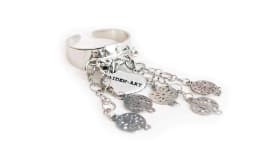 image-Statement ring in silver with flower fringes