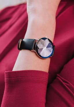 image-Facet Swiss Ladies Watch J5.608.L