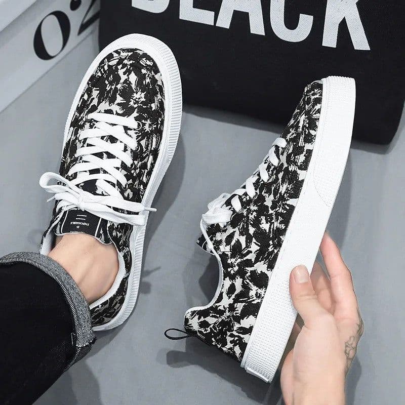 image-Fashionable And Comfortable Men's Leather Casual Shoes