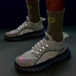 image-Men's Flying Woven Breathable Mesh Upper Shoes