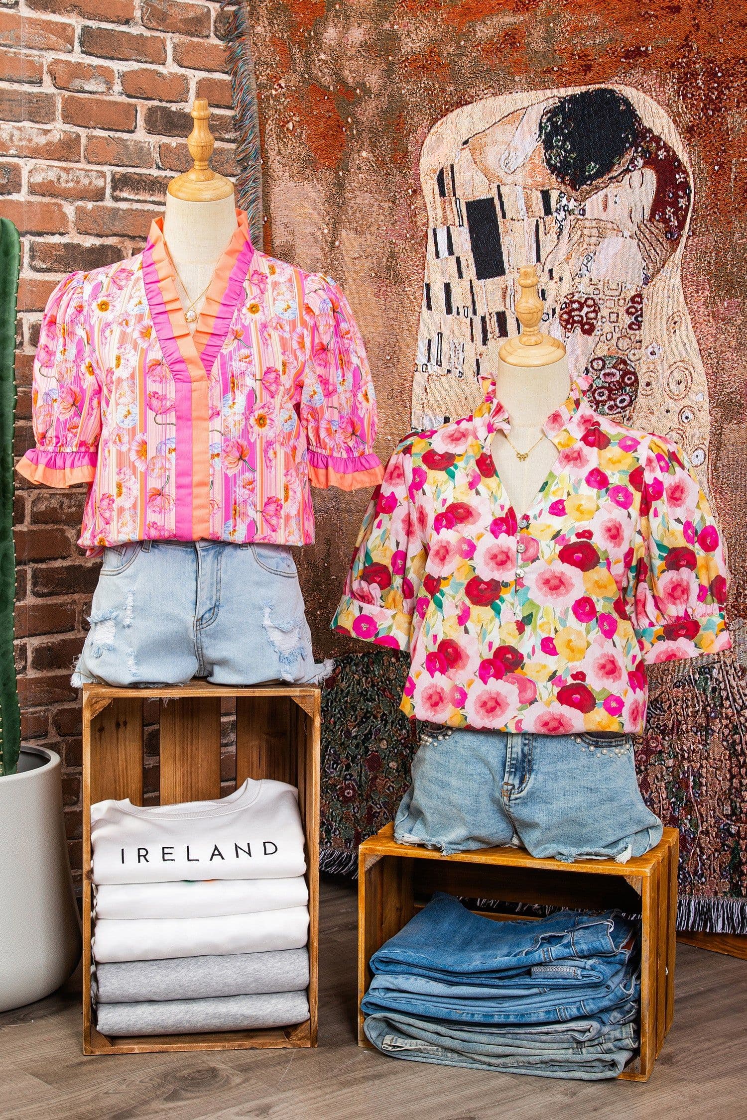 image-Pink Floral Frilled V Neck Puff Short Sleeve Blouse
