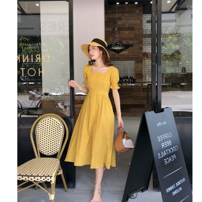 image-Early Spring Over The Knee Design French Retro Bellflower Tea Break Waist Dress