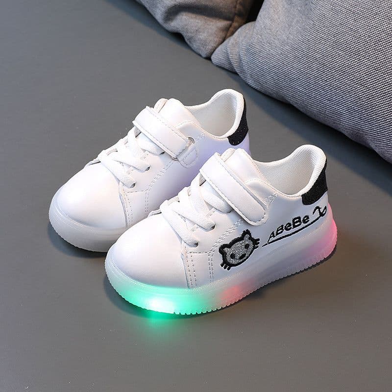 image-Girls Fashion Casual Soft Sole Luminous Shoes