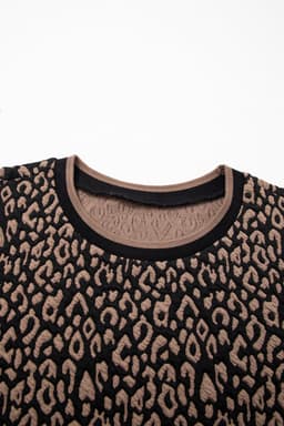 image-Black Leopard Print Puffy Bracelet Sleeve Top