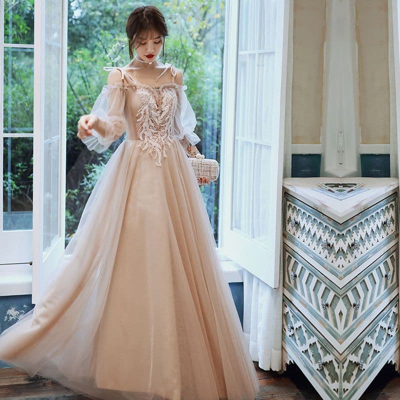 image-Elegant Little Evening Dress For Banquet