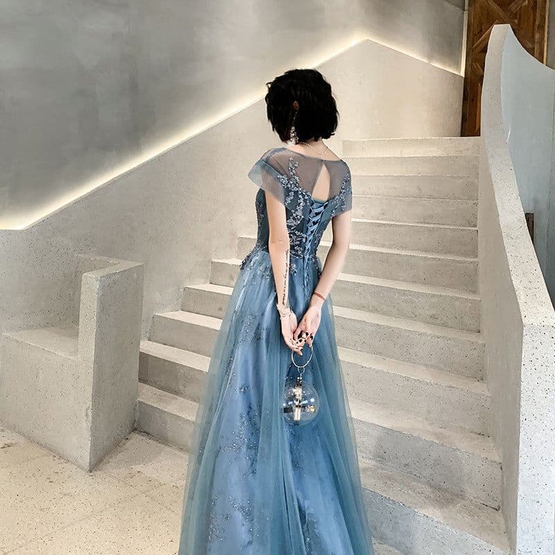 image-New Dreamy Temperament Heavy Industry Banquet Evening Dress