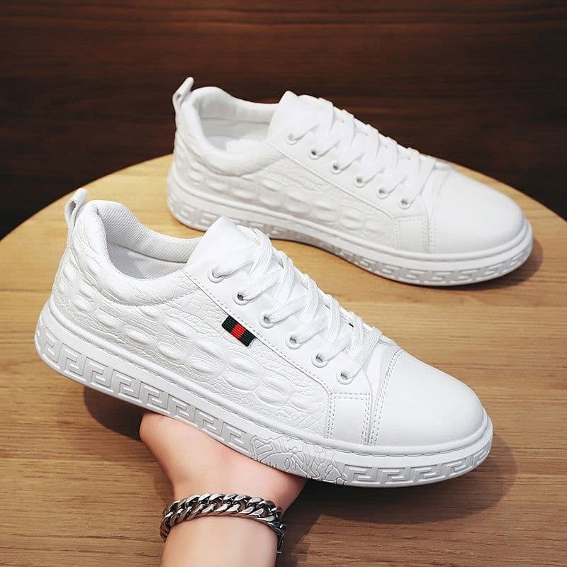 image-Men's Alligator Embossed Board Shoes Fashion Chef Fashion Round Head