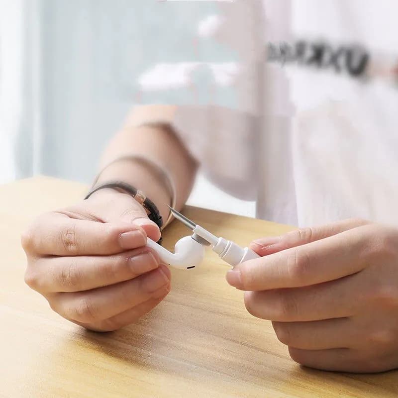image-Earphone Cleaning Pen Dust Removal Tools Earpiece Brush Earphone Cleaning Gadget