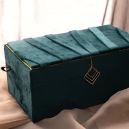 image-Jewelry Box Storage Box Flannel Jewelry Desktop Storage Box
