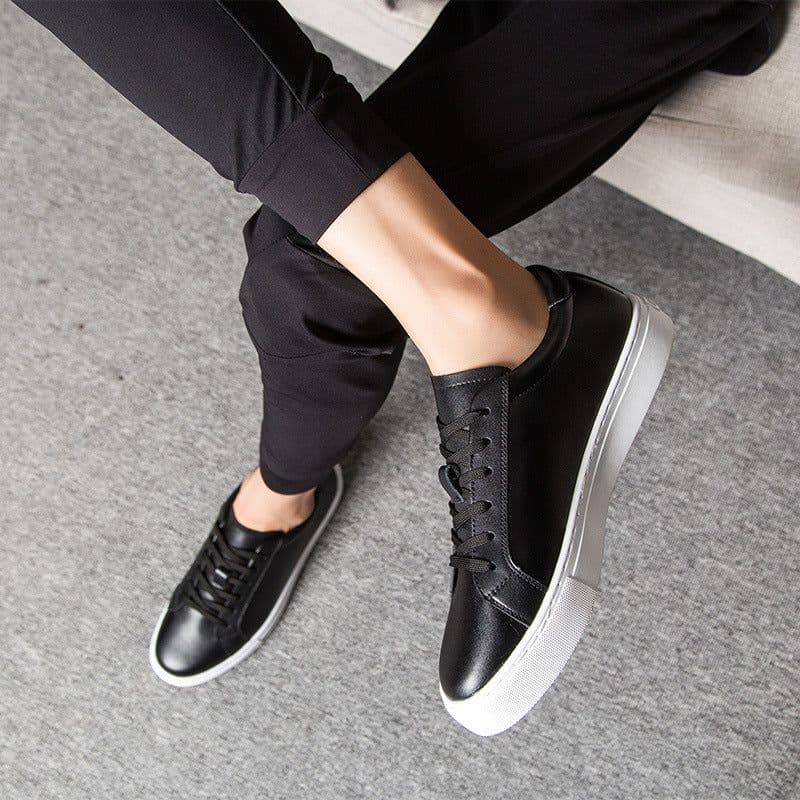 image-Summer Sports And Leisure Leather Sneakers Men