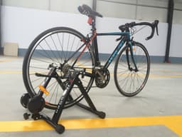 image-Line controlled cycling training table magnetoresistance line control indoor exercise equipment parking frame single car equipment sports fitness platform