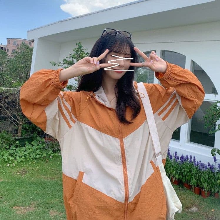 image-Contrast Color Hooded Sun Protection Clothing For Women Loose Thin Coat