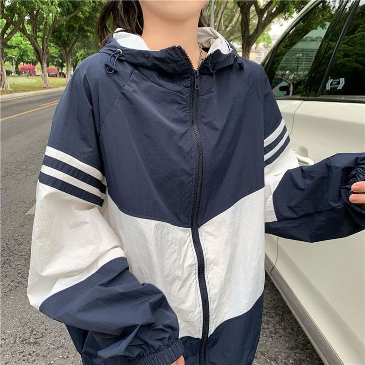 image-Contrast Color Hooded Sun Protection Clothing For Women Loose Thin Coat