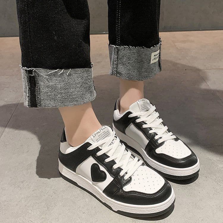 image-Flat Bottom Low Top Skateboard Shoes Sports Women