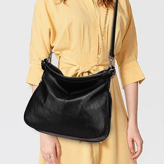 image-European And American Fashion Messenger Bag For Girls