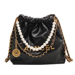 image-Women's Diamond Chain Messenger Bag Pearl