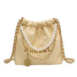 image-Women's Diamond Chain Messenger Bag Pearl