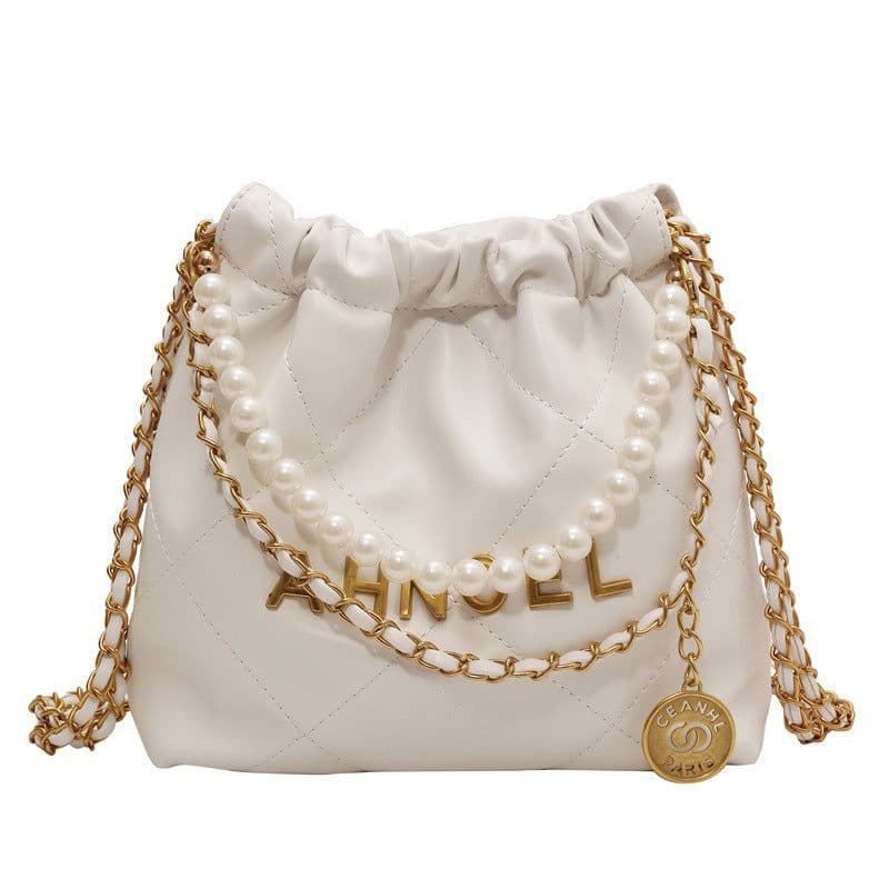 image-Women's Diamond Chain Messenger Bag Pearl