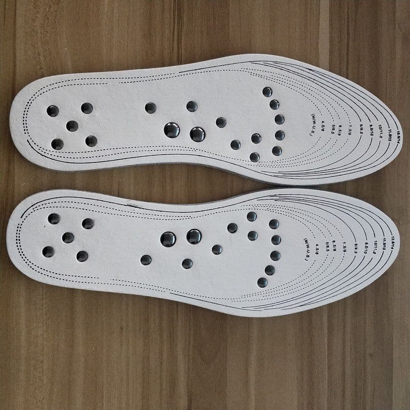 image-Just Magnetic Insole - Black White 18 Magnets