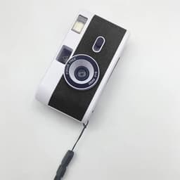 image-Reusable Film Camera 35mm Vintage Non-Disposable Camera with flash Retro Children Gift Camera