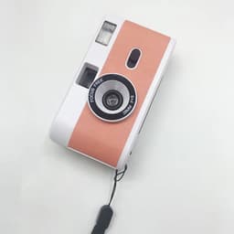 image-Reusable Film Camera 35mm Vintage Non-Disposable Camera with flash Retro Children Gift Camera