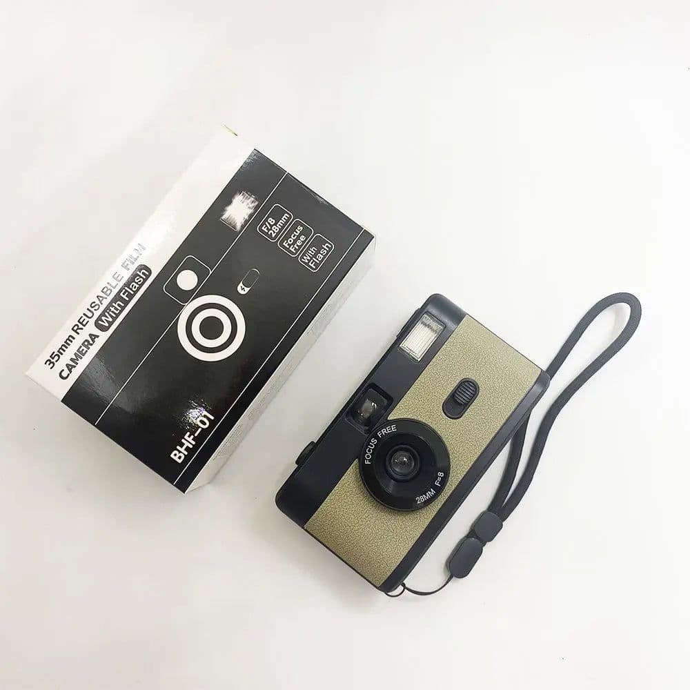 image-Reusable Film Camera 35mm Vintage Non-Disposable Camera with flash Retro Children Gift Camera