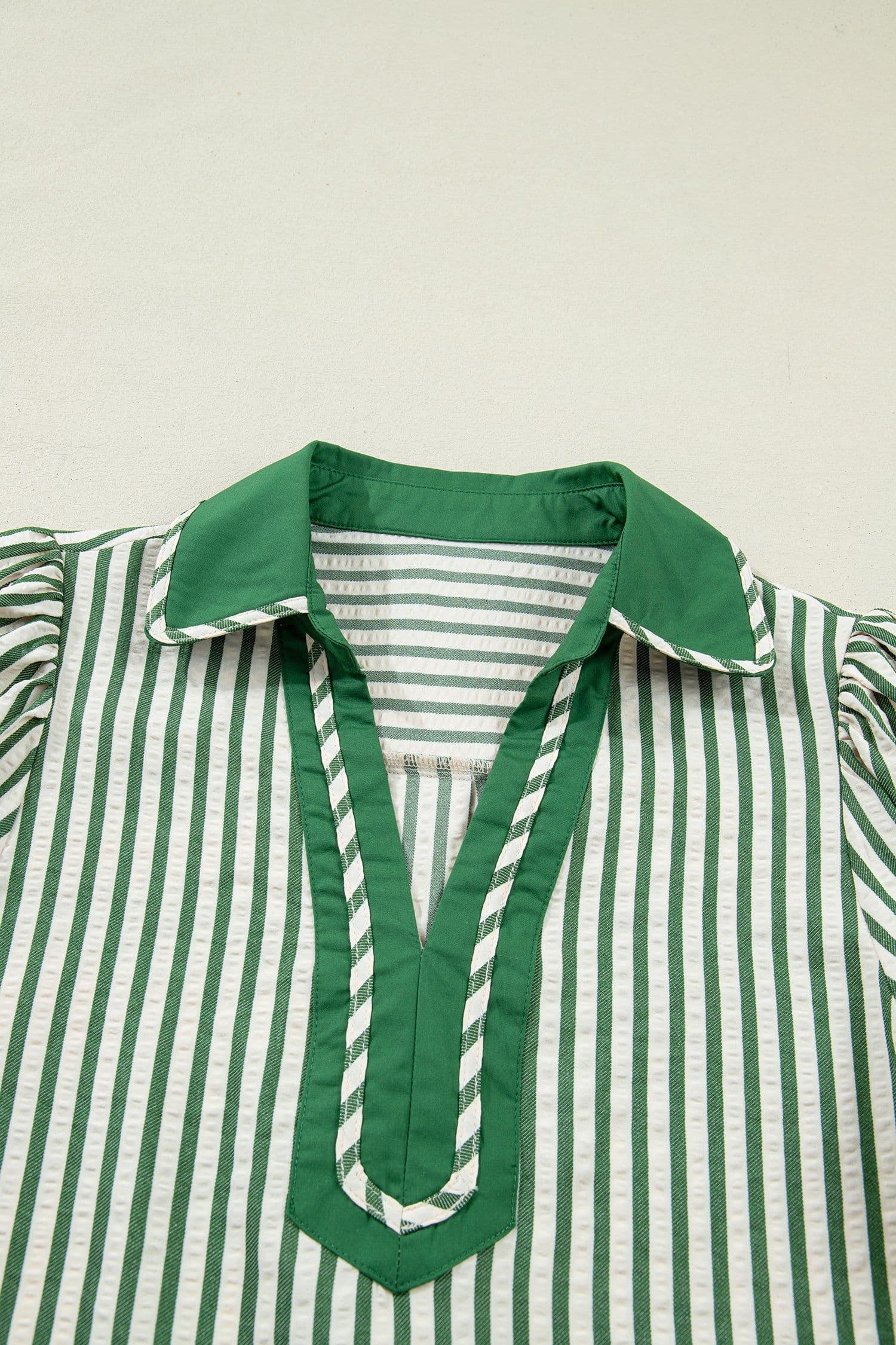 image-Green Stripe Collared Split Neck Bubble Sleeve Blouse