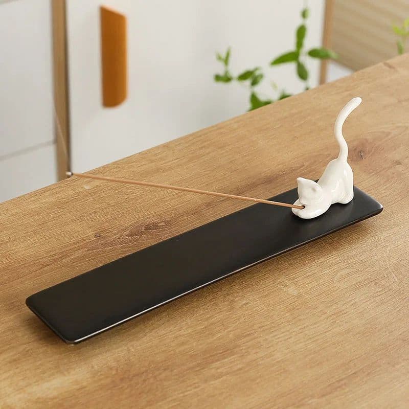 image-MINIDEAL Ceramic Backflow Incense Burner - Cat & Rabbit