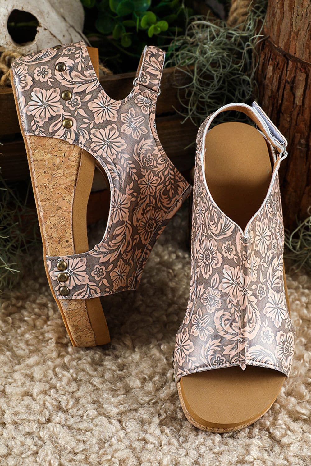 image-Vintage Floral Leather Sandals - Brown Platform Hollowed Rivets 7-11