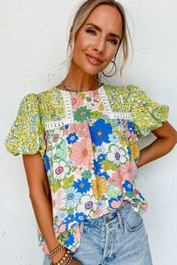 image-Green Bubble Sleeve Lace Trim Floral Blouse