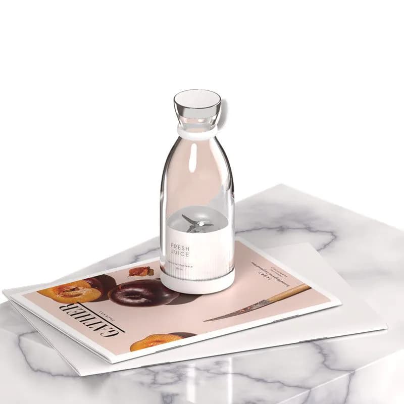 image-Cross-border small household appliances USB magnetic rechargeable mini juicer cup New portable travel juice electric juicer cup