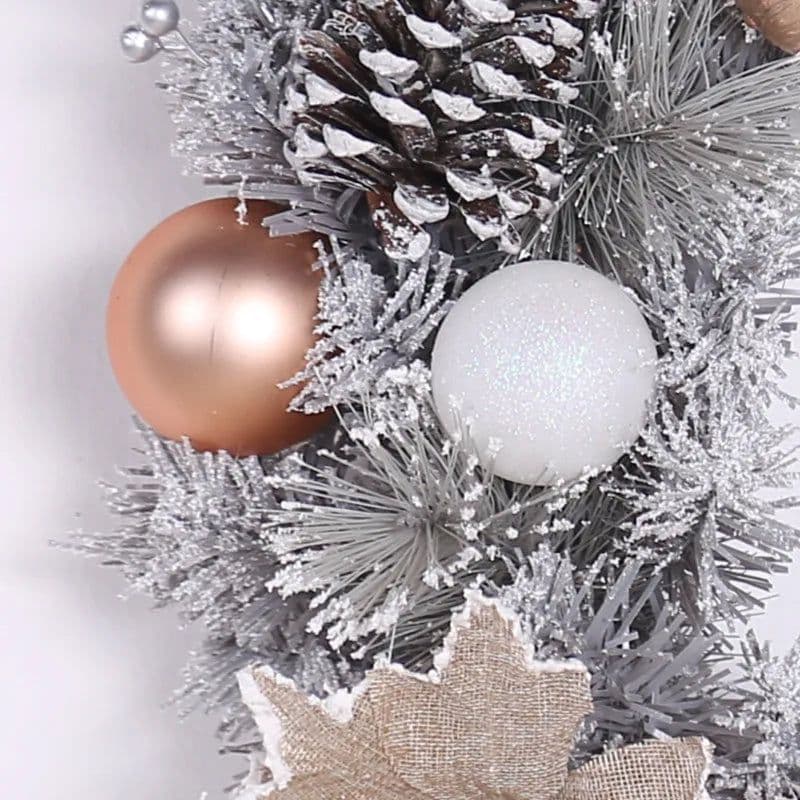 image-Pine Cone Christmas Wreath Home Decoration