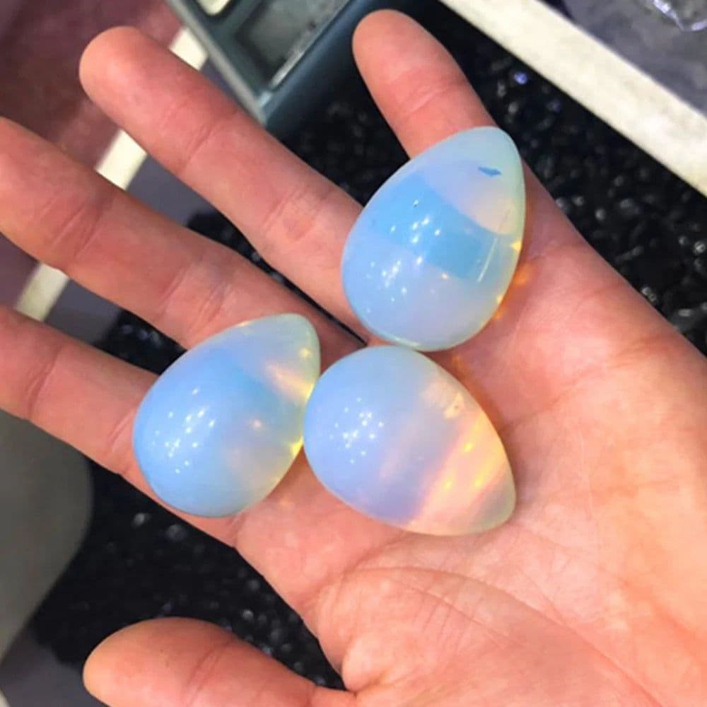 image-1.2 inches Natural Opal Egg Quartz Crystal Polishing Kegel Exercise Healing Stone 1pc