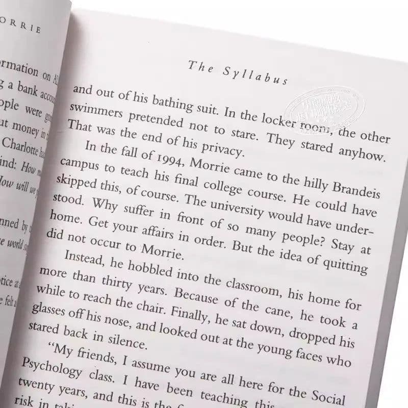image-Tuesdays With Morrie Life's Greatest Lesson Book by Mitch Albom The Meaning of Life Adult English Reading Books