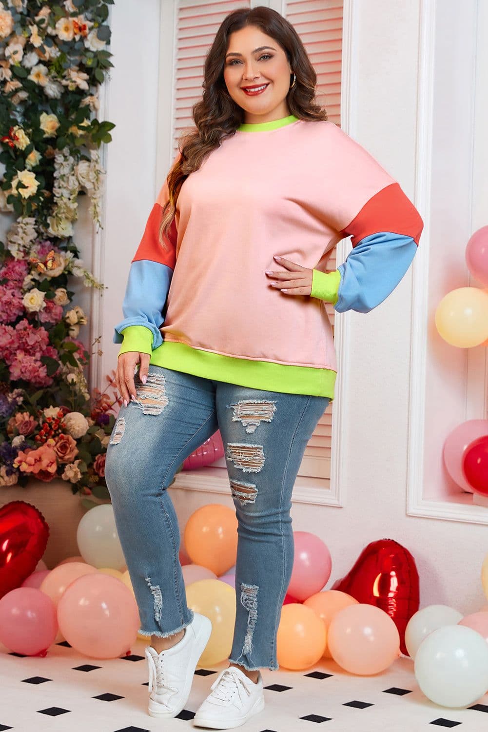 image-Light Pink Plus Size Colorblock Patchwork Crew Neck Sweatshirt