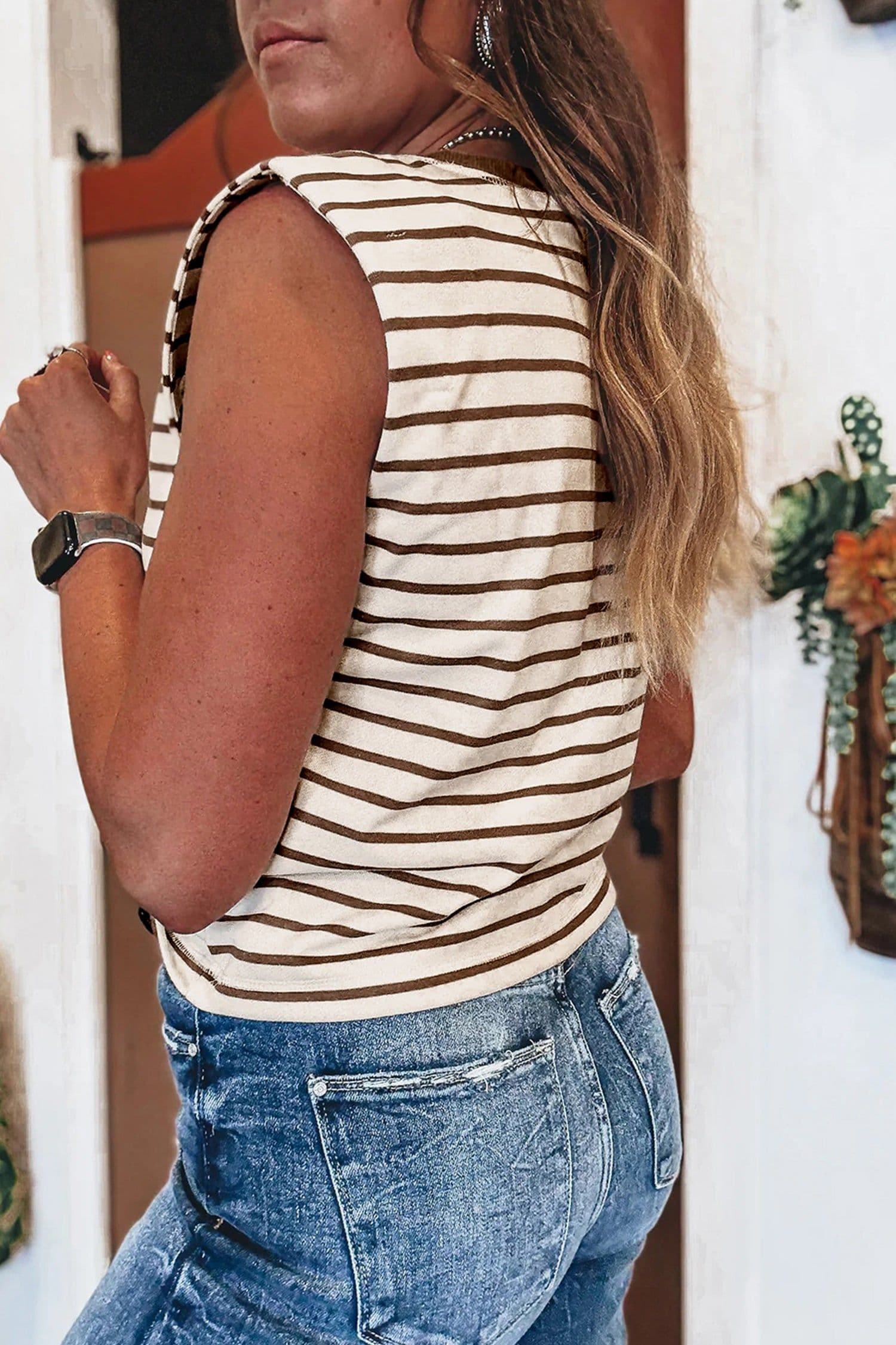 image-Brown Stripe Ribbed Round Neck Loose Tank Top