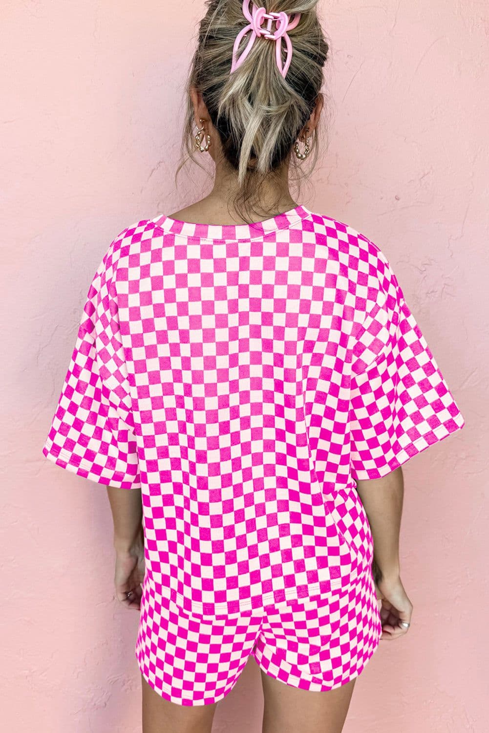 image-Black Checkered 2-Piece Set - Loose Tee and Shorts Casual Outfits