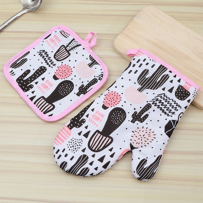 image-Creative Anti-hot Gloves Heat Proof Mat Microwave Oven Kitchen Gloves Placemat Two-piece Set