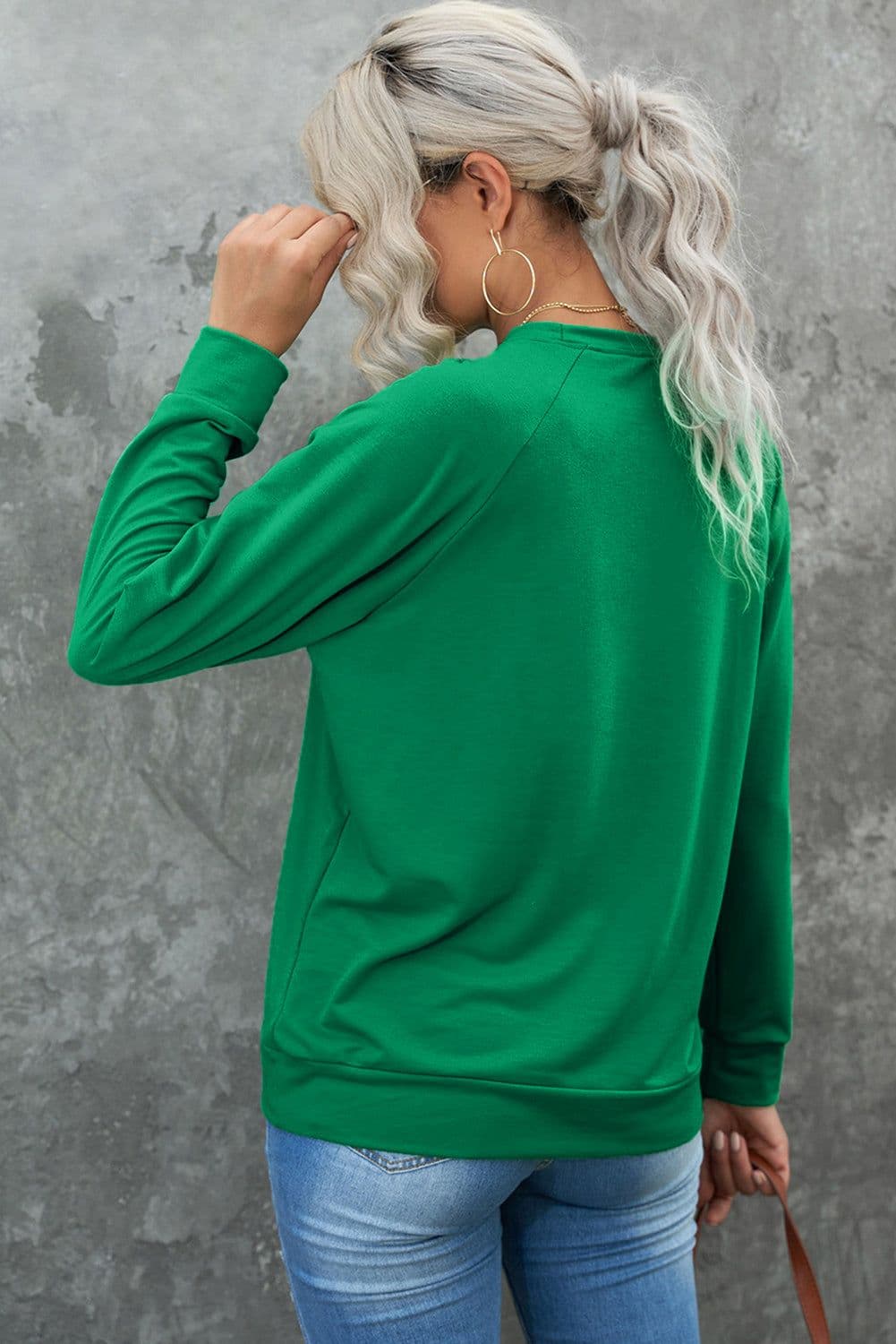 image-Green Solid Round Neck Raglan Sleeve Sweatshirt