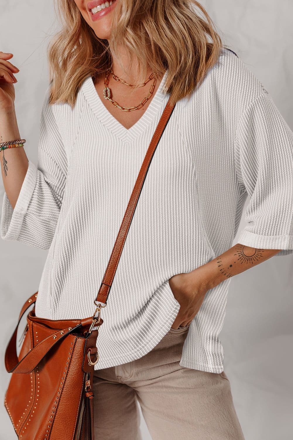 image-White 3/4 Sleeve V-Neck Drop Shoulder Top - Casual Solid Color (61 characters)