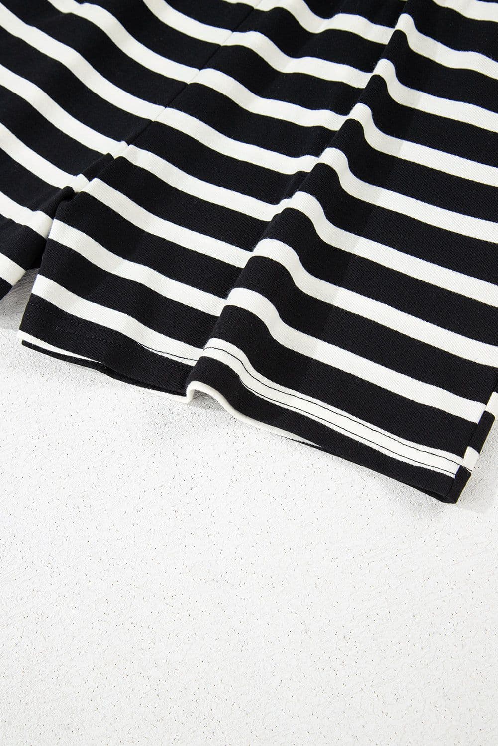 image-Black & White Striped Top & Shorts Set, Short Sleeve, Medium-High Elasticity