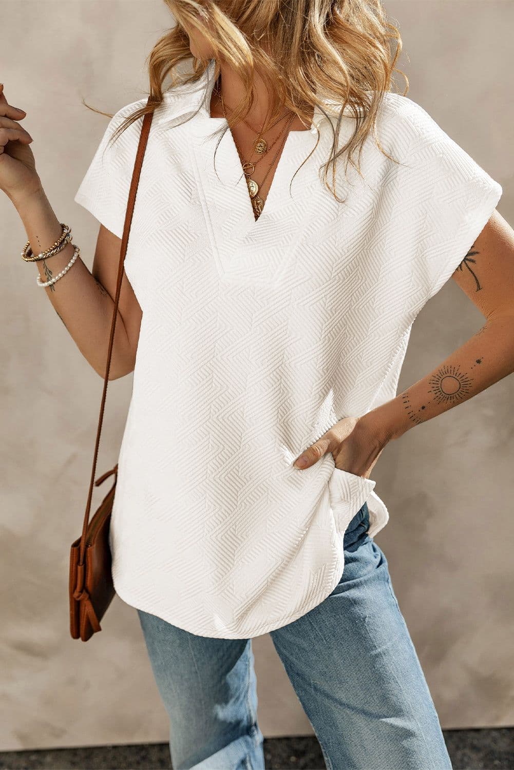 image-White Textured V Neck Collared Short Sleeve Top