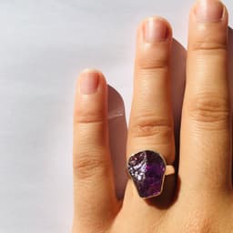 image-Bague « Clarté et Sagesse » en Améthyste brute et Argent 925