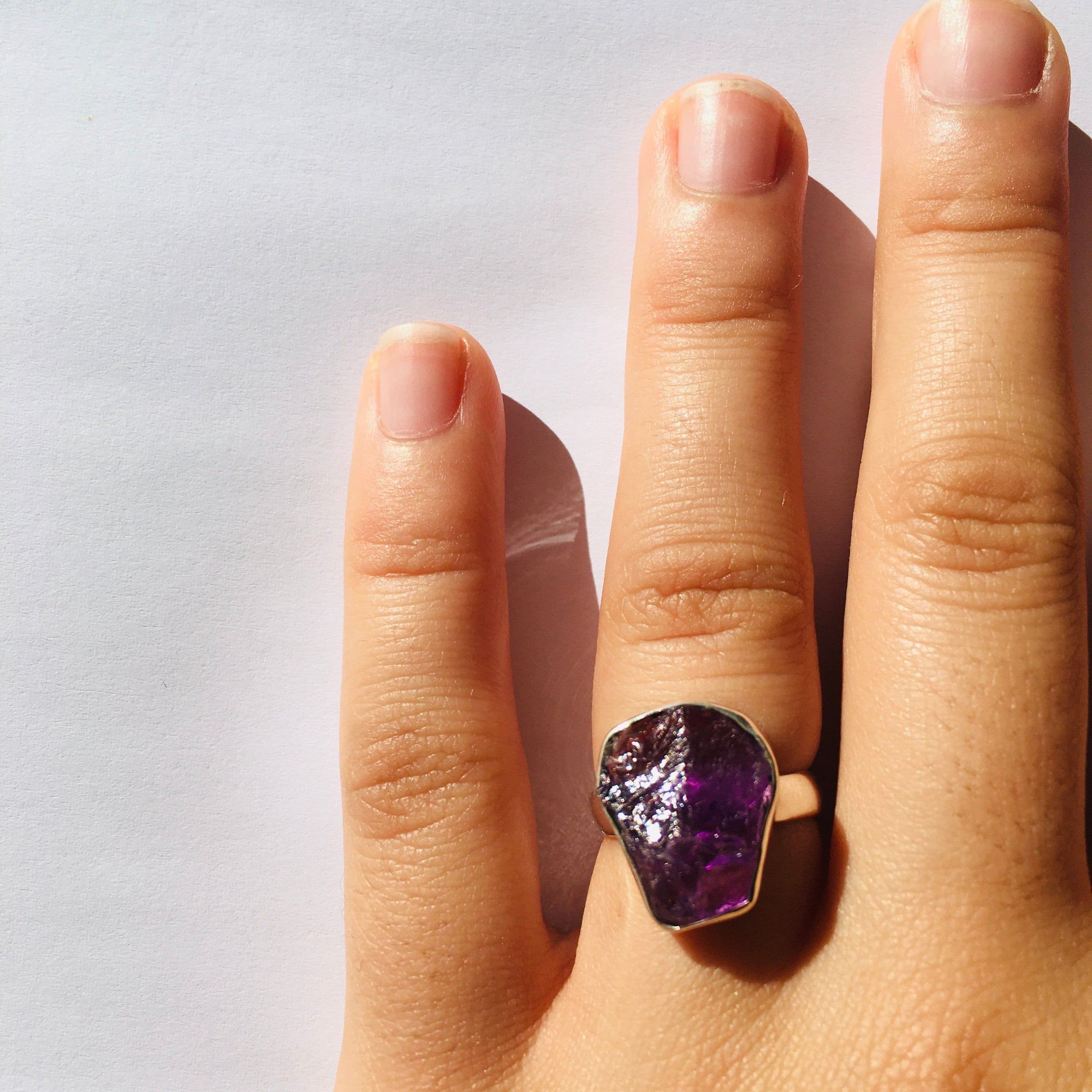 image-Bague « Clarté et Sagesse » en Améthyste brute et Argent 925