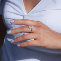 image-Bague "Pouvoirs du Féminin" en Pierre de Lune et Argent 925