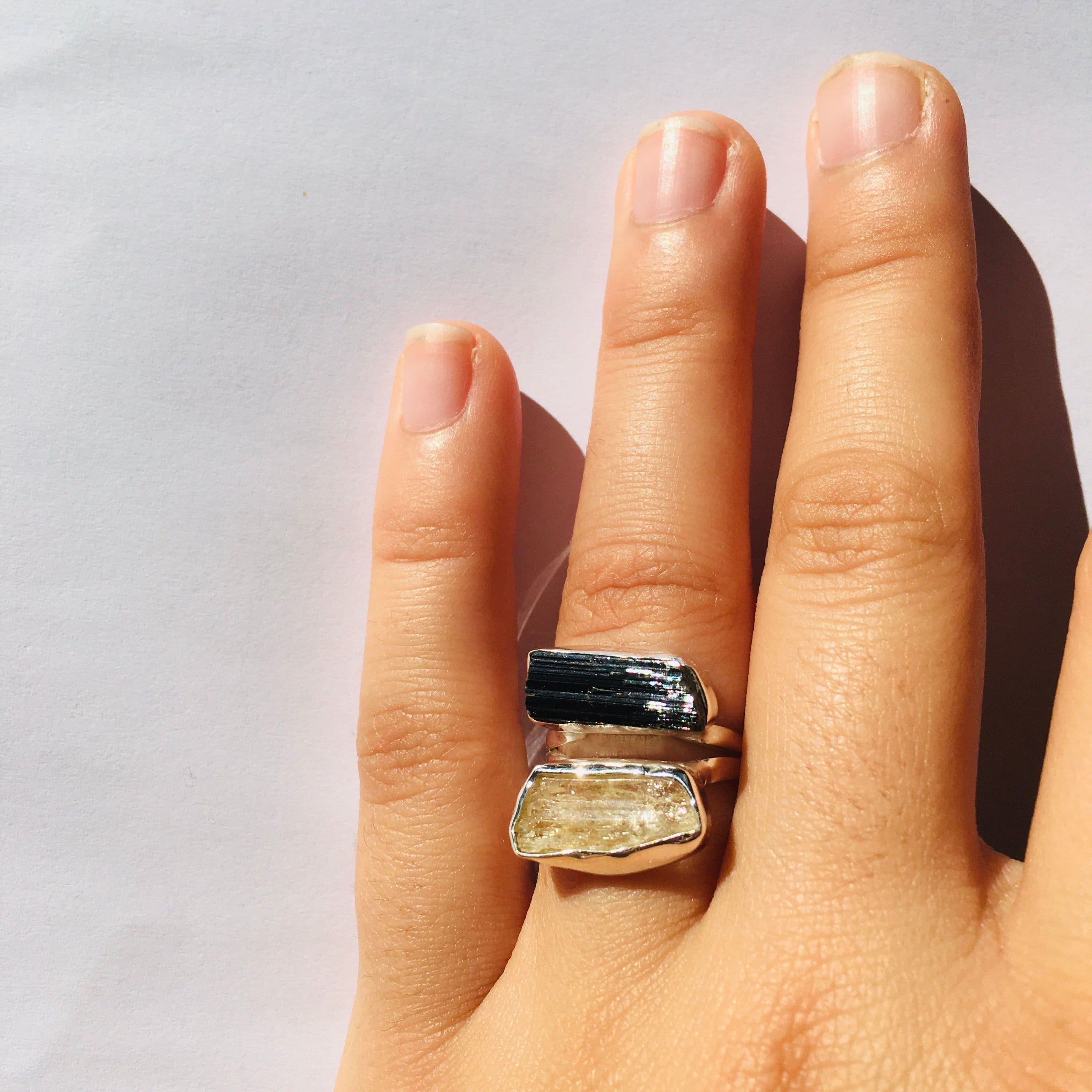 image-Bague « Ancrage et Lucidité » sertie de Tourmaline et Scapolite en