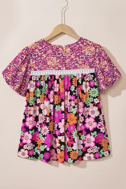 image-Green Bubble Sleeve Lace Trim Floral Blouse