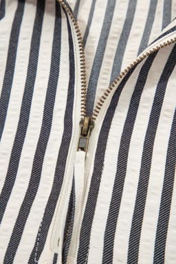 image-Black Stripe Polo Collar Half Zip Short Puff Sleeve Blouse