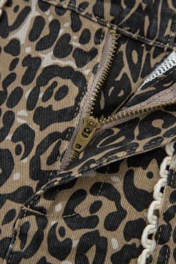 image-Khaki Contrast Scalloped Lace Trim Leopard Denim Shorts