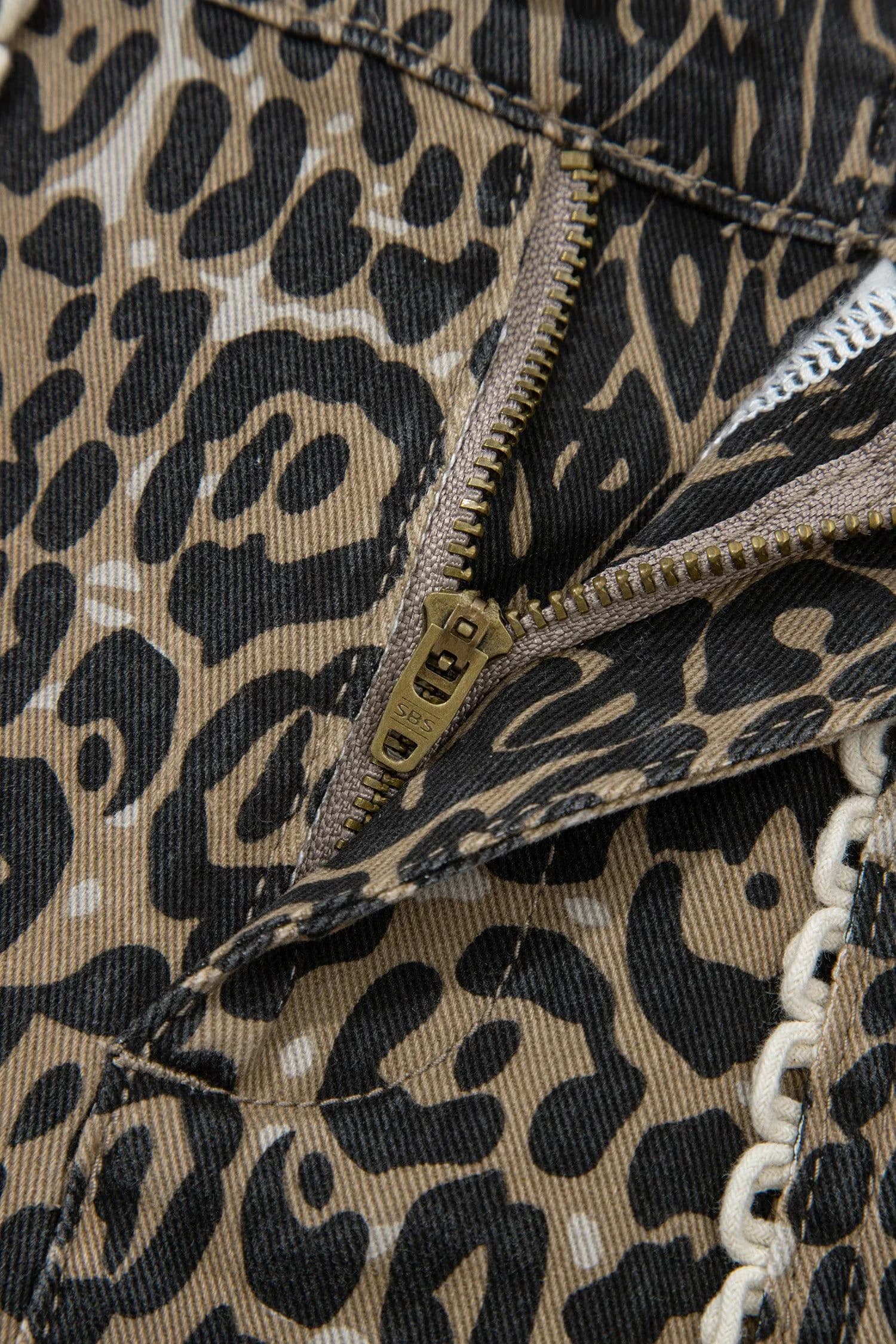 image-Khaki Contrast Scalloped Lace Trim Leopard Denim Shorts
